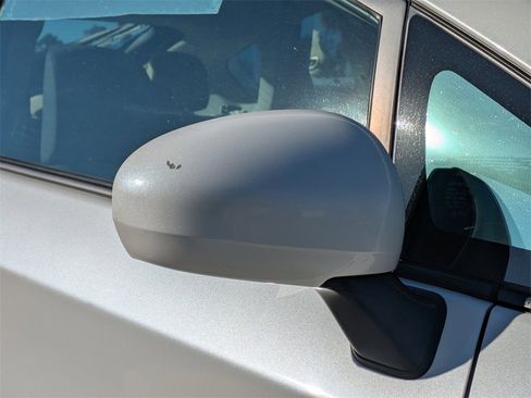 Used 2010 Toyota Prius Two image 11