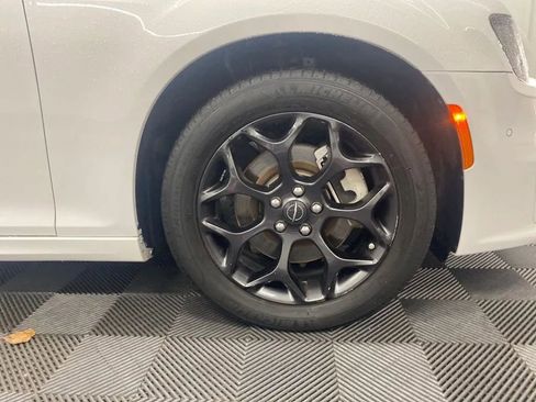 Used 2023 Chrysler 300 Touring L w/ Popular Equipment Group image 19