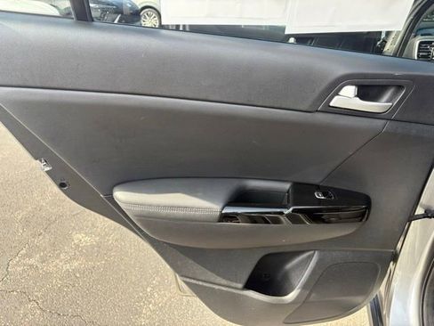 Used 2020 Kia Sportage EX AWD/4WD image 18
