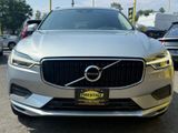 Used 2018 Volvo XC60 T5 Momentum w/ Vision Package image 2