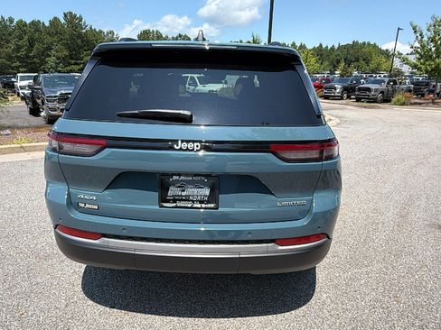Used 2026 Jeep Grand Cherokee Limited w/ Trailer Tow Package AWD/4WD image 9