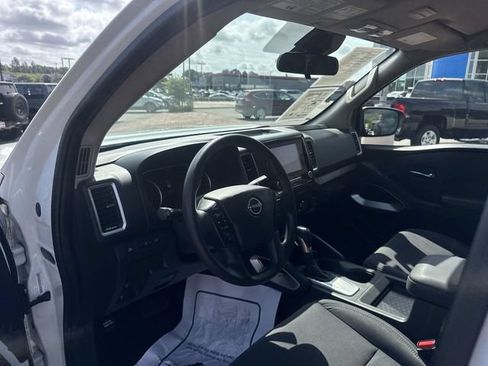 Used 2022 Nissan Frontier SV RWD image 14