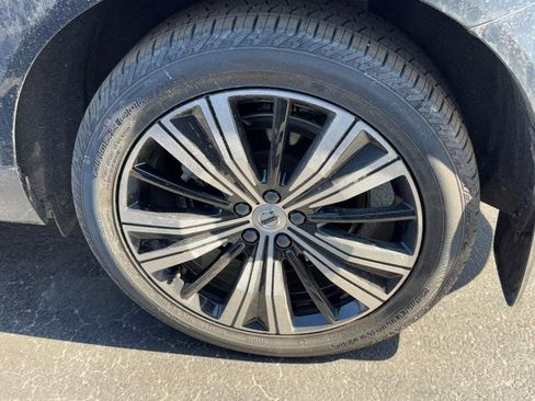 Certified 2023 Volvo XC60 B6 Ultimate image 8