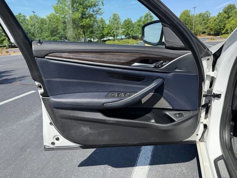 Used 2018 BMW 540i RWD image 11