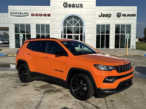 New 2026 Jeep Compass Latitude image 1