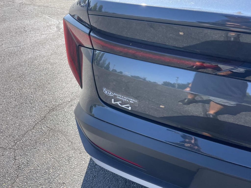 Used 2025 Kia K4 FWD image 5