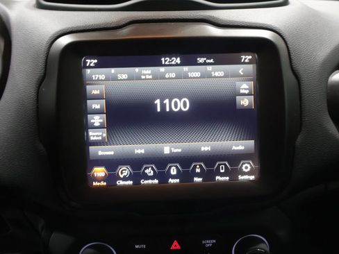 Used 2023 Jeep Renegade Latitude w/ Premium Group AWD/4WD image 26