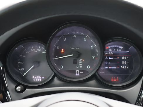 Certified 2023 Porsche Macan AWD/4WD image 26