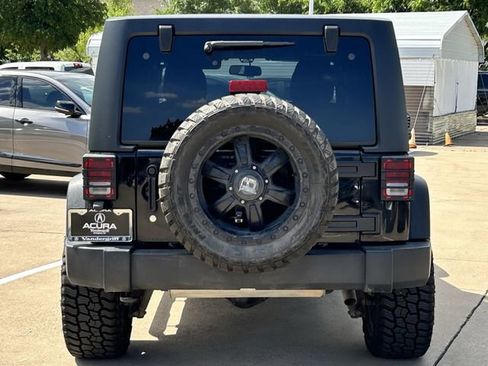 Used 2017 Jeep Wrangler Unlimited Sport w/ Quick Order Package 24S AWD/4WD image 5
