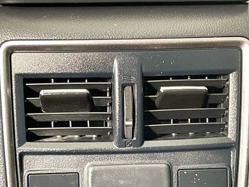 Used 2024 Subaru Forester Premium image 29