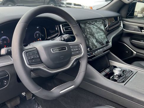 Used 2023 Jeep Wagoneer Series II w/ Premium Group I image 23