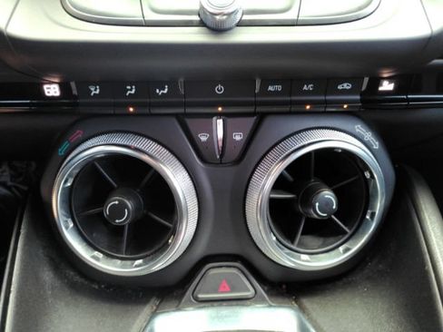 Used 2022 Chevrolet Camaro LT w/ Technology Package RWD image 37