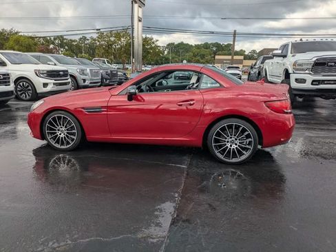 Used 2020 Mercedes-Benz SLC 300 image 8