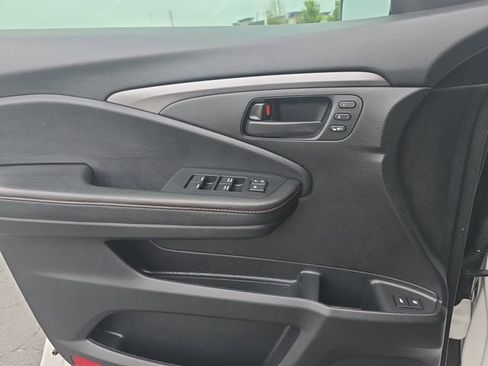 Used 2023 Honda Passport TrailSport image 28