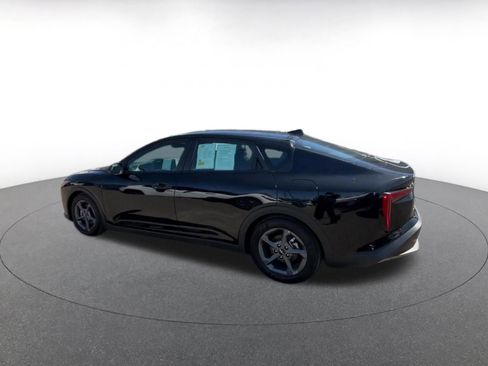 Used 2025 Kia K4 LXS image 10