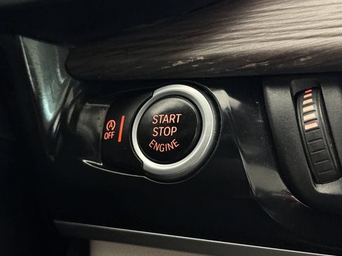 Used 2018 BMW X5 sDrive35i RWD image 23