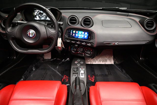 Used 2016 Alfa Romeo 4C Spider RWD image 3