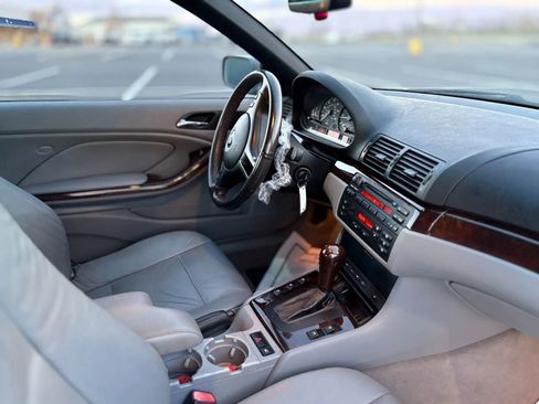 Used 2005 BMW 325Ci Convertible image 15