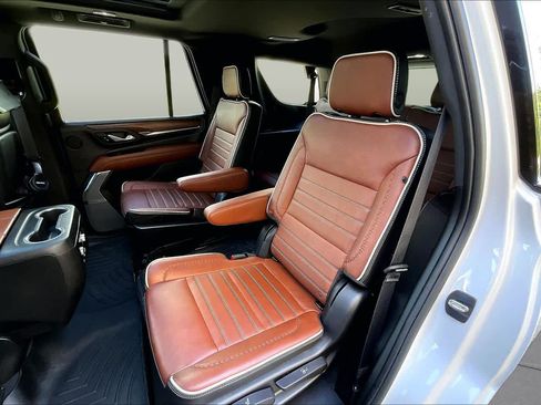 Used 2023 GMC Yukon Denali Ultimate AWD/4WD image 21