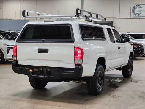 Used 2020 Toyota Tacoma SR RWD image 8
