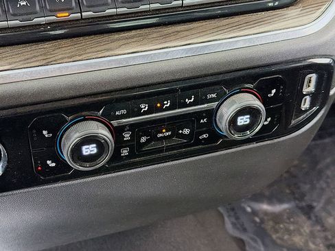 Used 2023 Chevrolet Silverado 1500 LT w/ Protection Package image 34