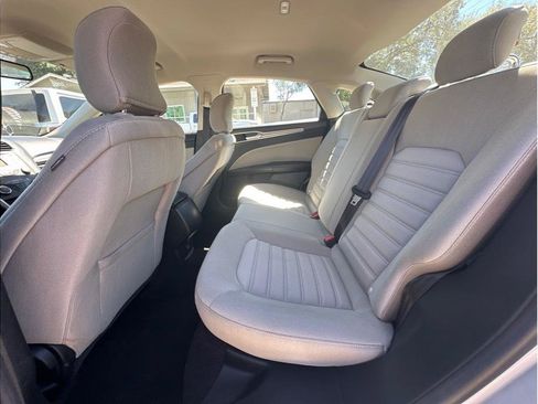 Used 2019 Ford Fusion S FWD image 12