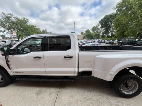 Used 2024 Ford F350 XLT AWD/4WD image 7