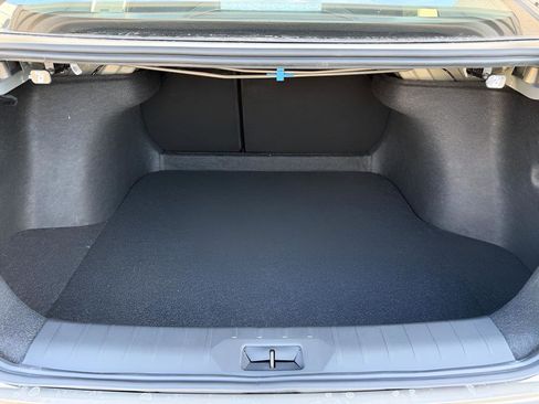 New 2026 Nissan Sentra SV w/ SV Convenience Package FWD image 9