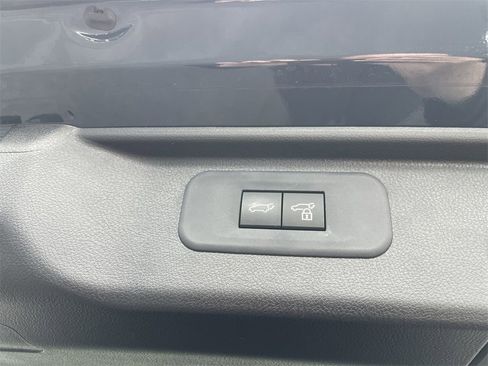 Used 2025 Toyota Grand Highlander AWD image 40