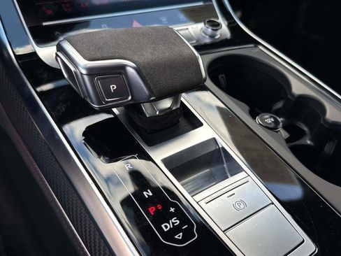 Used 2024 Audi RS Q8 AWD/4WD image 53