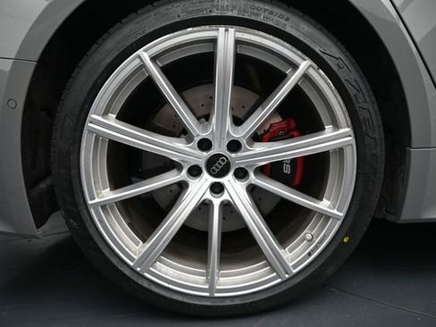 Used 2023 Audi RS 6 w/ Executive Package AWD/4WD image 9