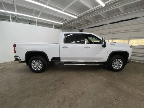 Used 2021 Chevrolet Silverado 2500 LTZ w/ LTZ Convenience Package image 7