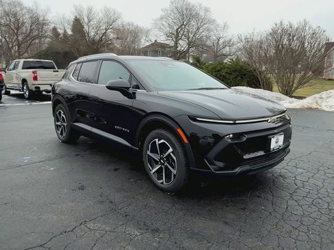 New 2026 Chevrolet Equinox EV LT w/ LPO, All-Weather Mat Package AWD/4WD image 34