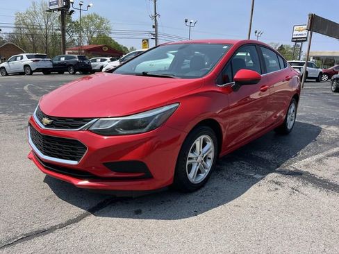 Used 2017 Chevrolet Cruze LT FWD image 7