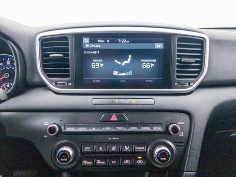 Used 2021 Kia Sportage LX w/ LX Fwd Popular Package image 22