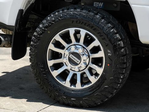 Used 2021 Ford F250 Lariat w/ Lariat Value Package AWD/4WD image 57