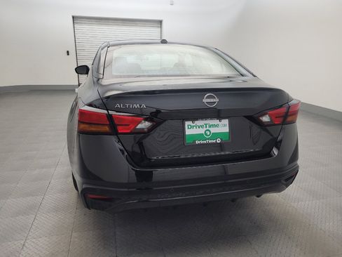 Used 2025 Nissan Altima 2.5 SV FWD image 6