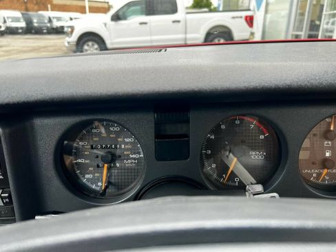 Used 1991 Pontiac Firebird Trans Am RWD image 18