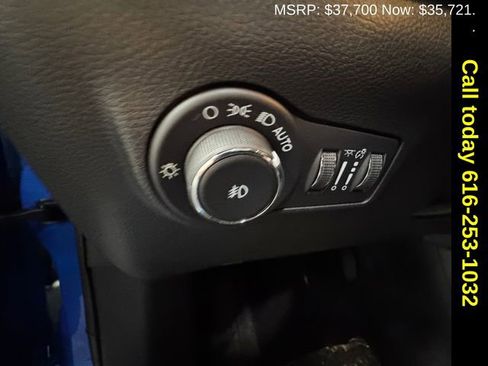 New 2026 Jeep Compass Limited image 24