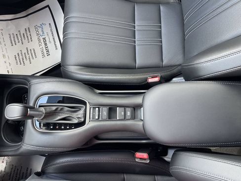 Used 2025 Honda HR-V EX-L image 24