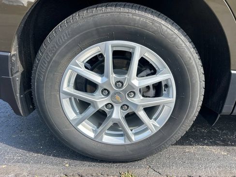 Certified 2024 Chevrolet Equinox LT w/ LPO, Floor Liner Package AWD/4WD image 32