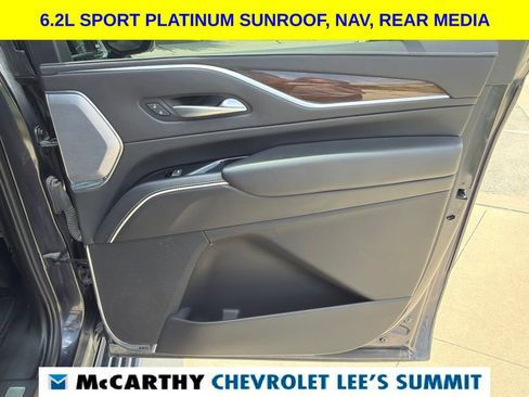 Used 2022 Cadillac Escalade ESV Sport Platinum w/ LPO, ONYX Package AWD/4WD image 36