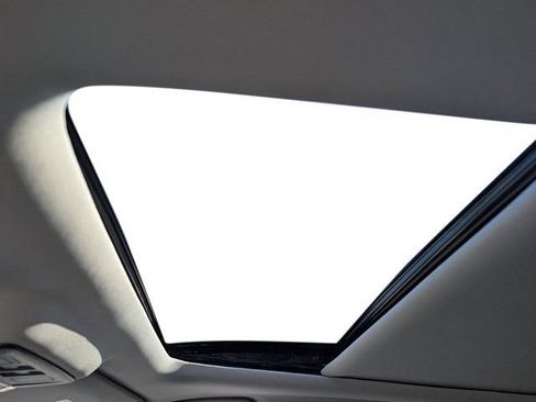 New 2026 Nissan Pathfinder SL w/ SL Premium Package FWD image 14