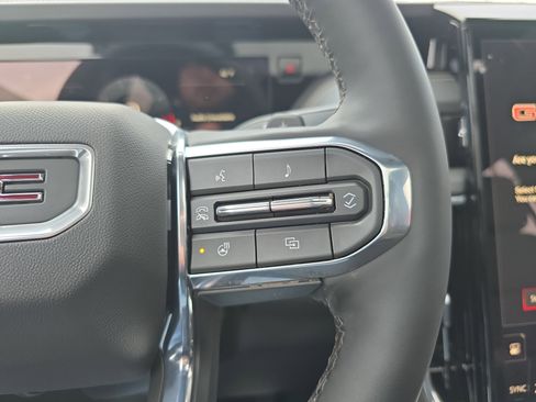 New 2026 GMC Yukon XL Elevation image 25