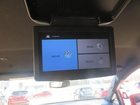 Used 2018 Chrysler Pacifica Touring Plus w/ S Appearance Package image 22