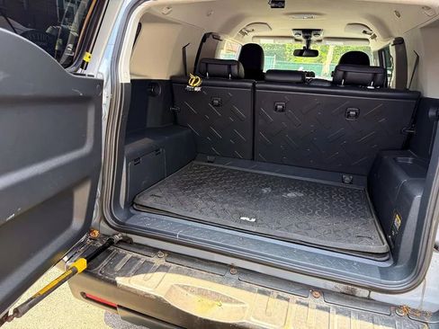 Used 2013 Toyota FJ Cruiser 4WD image 21