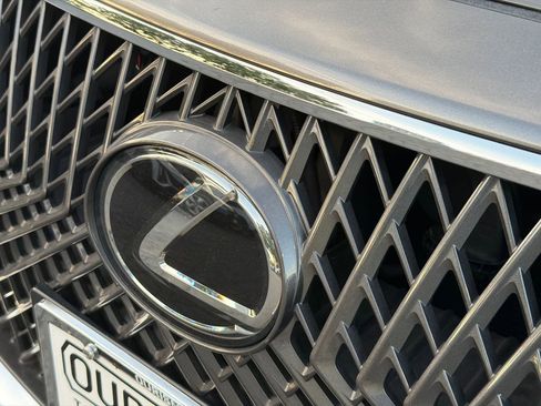 Used 2022 Lexus LS 500 AWD w/ Interior Upgrade Package image 11