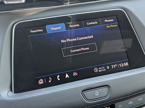 Used 2023 Cadillac XT4 Luxury w/ Cold Weather Package image 37