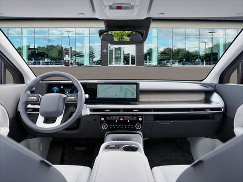 New 2026 Hyundai Ioniq 9 SEL AWD/4WD image 11