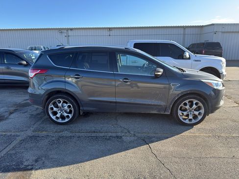 Used 2015 Ford Escape Titanium image 4
